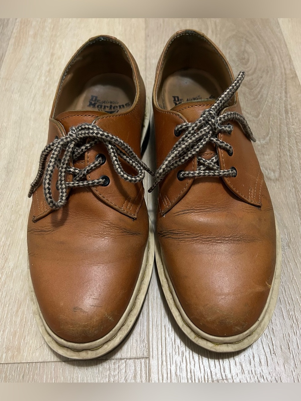 Dr. Martens Men's Tan Brown Leather Lace-Up Casual Shoes
